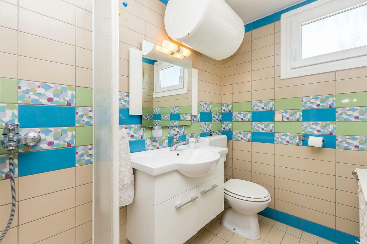 Holiday House Kai With Private Pool Pinezici  Bagian luar foto
